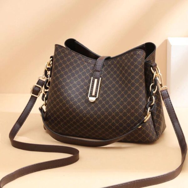 Bolsa Feminina em Couro Genuino - Ayla Hernandes - Imagem 7
