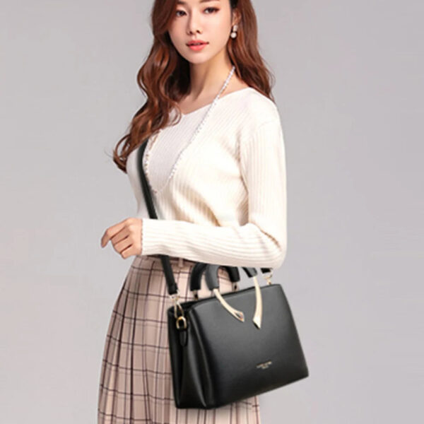 Bolsa Feminina em Couro Genuino - Luxo Elegance - Imagem 3