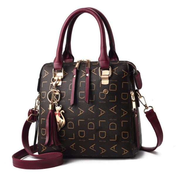 Bolsa Feminina em Couro Genuino - Pure Luxury by Lina + Chaveiro de Brinde - Imagem 8