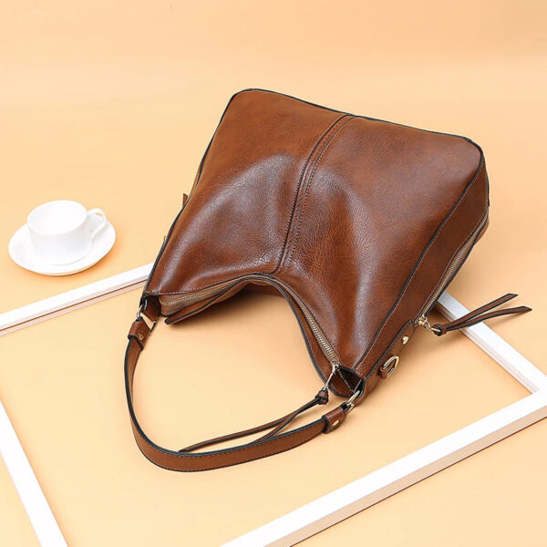 Bolsa Feminina em Couro Genuino - Margot Premium - Imagem 3
