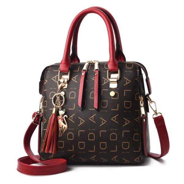 Bolsa Feminina em Couro Genuino - Pure Luxury by Lina + Chaveiro de Brinde - Imagem 11