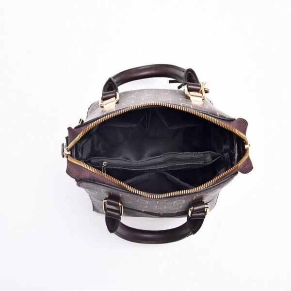 Bolsa Feminina em Couro Genuino - Pure Luxury by Lina + Chaveiro de Brinde - Imagem 13