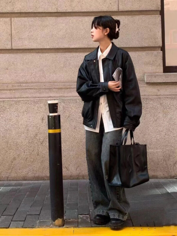 Jaqueta Feminina em Couro Genuino - Premium Style - Imagem 8