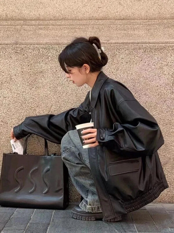 Jaqueta Feminina em Couro Genuino - Premium Style - Imagem 6