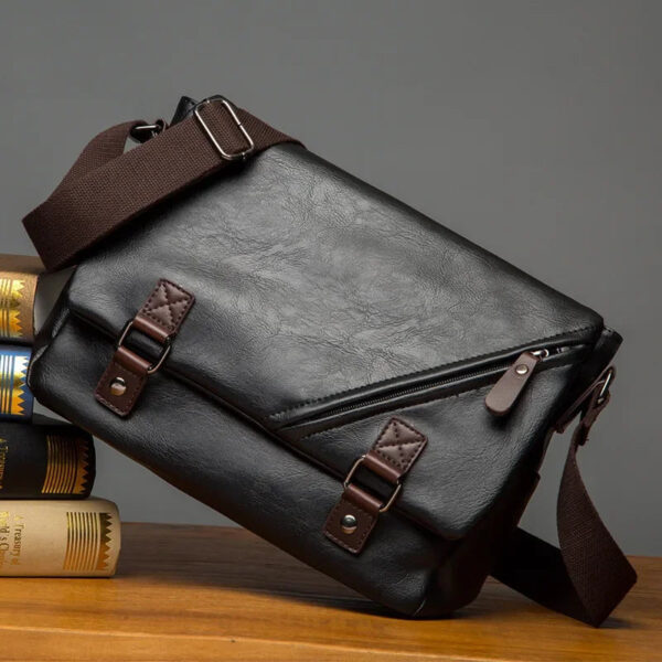 Bolsa Masculina em Couro Genuino - Vitange Premium - Imagem 9