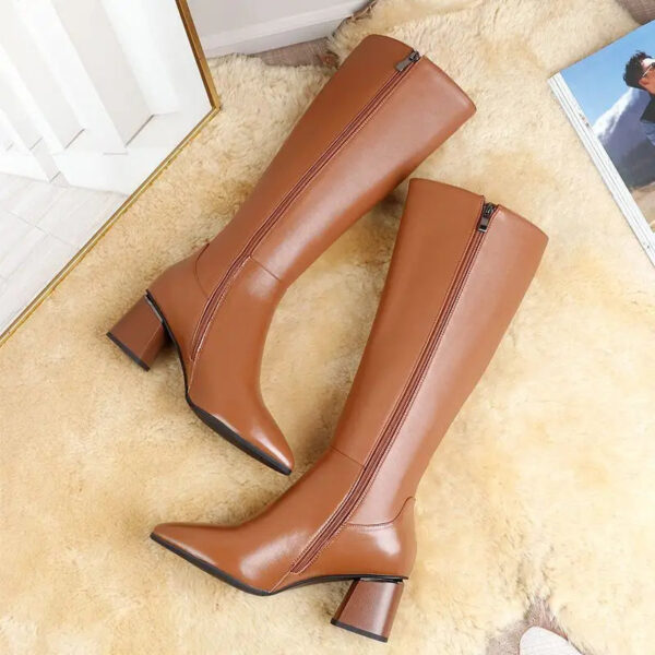 Bota Feminina em Couro Genuino - Fellicy Premium