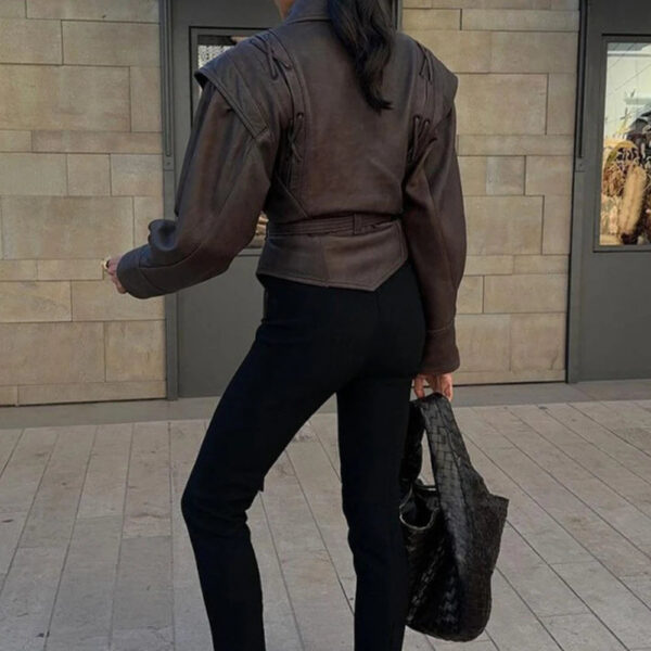 Jaqueta Feminina em Couro Genuíno - Windsor - Imagem 6