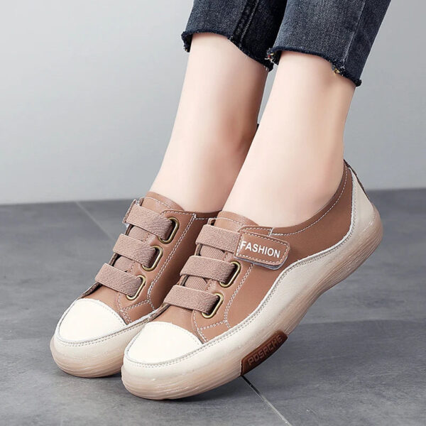 Tênis Feminino em Couro Genuino - Queralt - Imagem 23