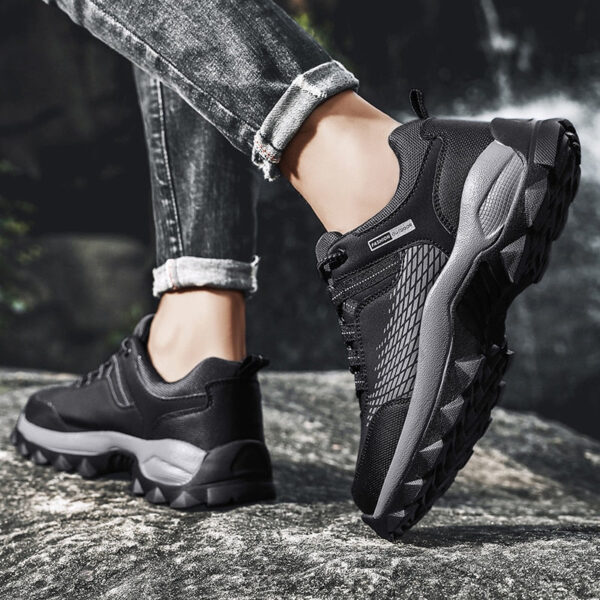 Tênis Masculino em Couro Genuino Para Tilha - Adventure Ultra™ - Imagem 7