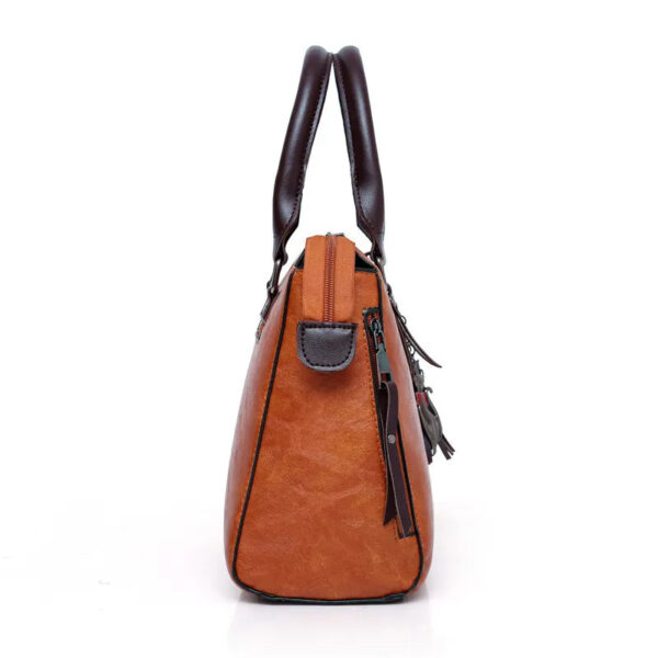 Kit Premium em Couro Genuino - Bolsa + Carteira + Carteira de Mão + Necessaire de Brinde - Imagem 4