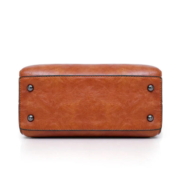 Kit Premium em Couro Genuino - Bolsa + Carteira + Carteira de Mão + Necessaire de Brinde - Imagem 7