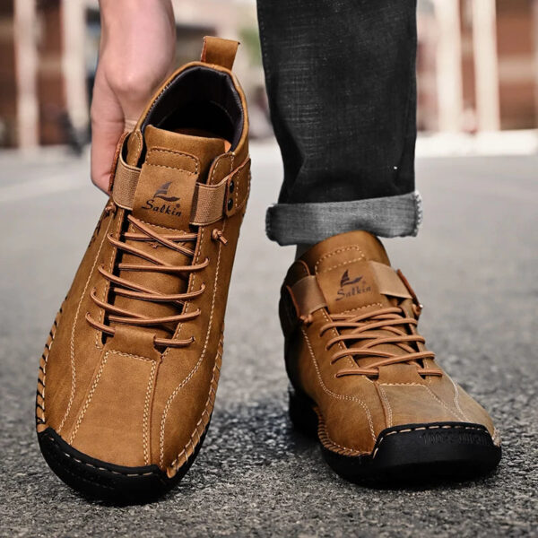 Bota Masculina em Couro Genuíno - Duncan - Imagem 18
