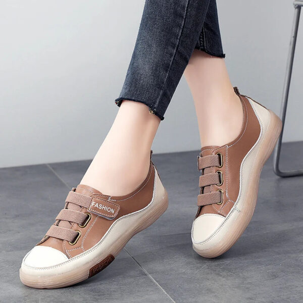 Tênis Feminino em Couro Genuino - Queralt - Imagem 24