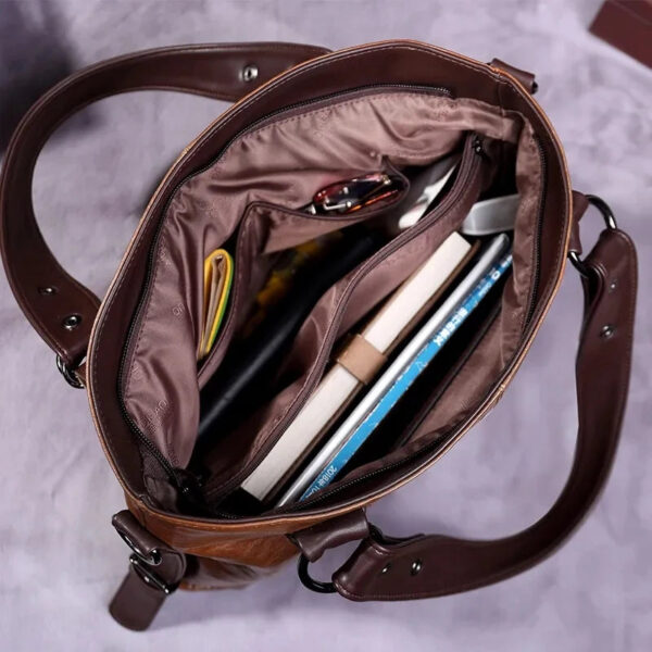 Bolsa Feminina em Couro Genuíno - Isis Gabrielli - Imagem 3