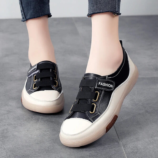 Tênis Feminino em Couro Genuino - Queralt - Imagem 17