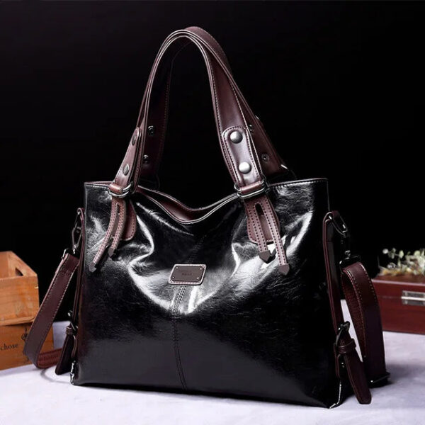Bolsa Feminina em Couro Genuíno - Isis Gabrielli - Imagem 21