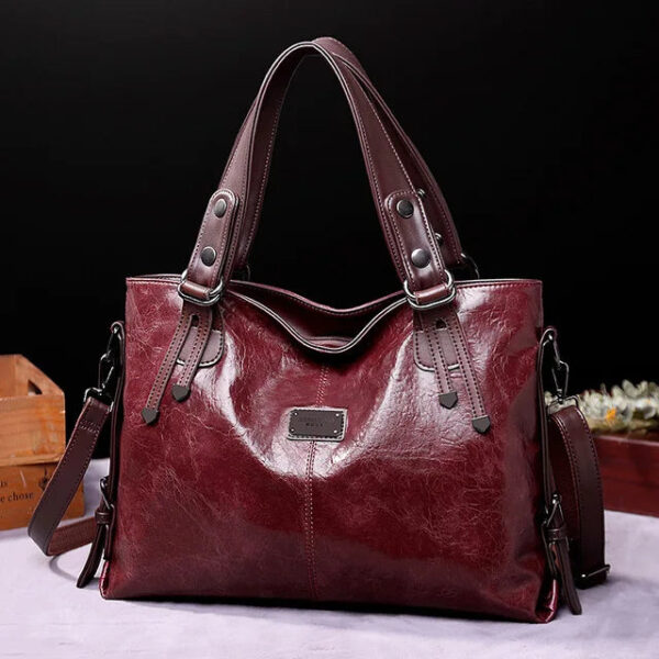 Bolsa Feminina em Couro Genuíno - Isis Gabrielli - Imagem 24