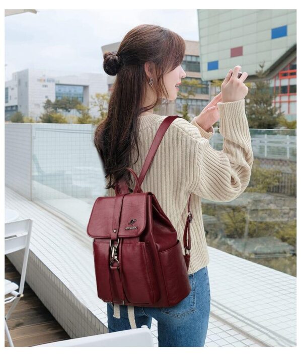 Mochila Feminina em Couro Genuino - Aussie Classic - Imagem 10