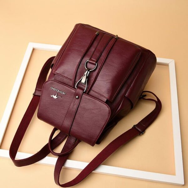 Mochila Feminina em Couro Genuino - Aussie Classic - Imagem 7