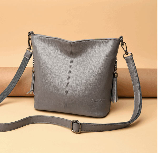 Bolsa Feminina em Couro Genuino - Genuine Premium - Imagem 6