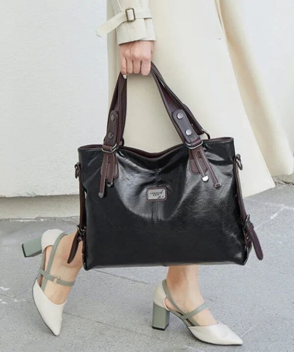 Bolsa Feminina em Couro Genuíno - Isis Gabrielli - Imagem 7