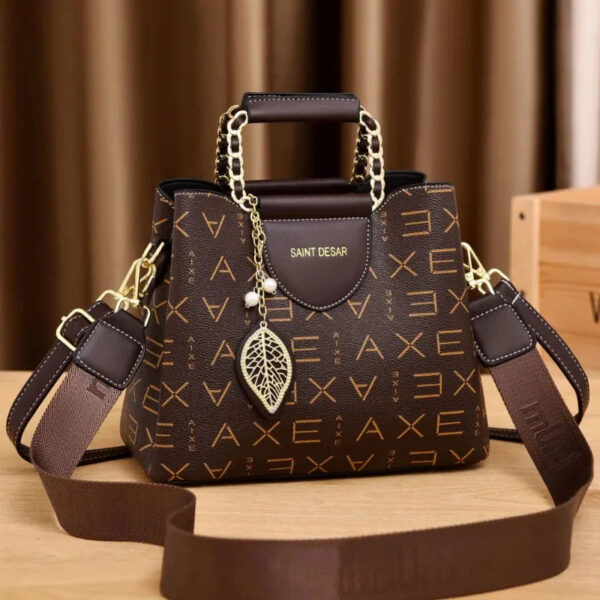 Bolsa Feminina em Couro Genuino - Saint Desar - Imagem 4
