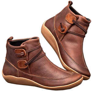 Bota Feminina Cano Curto em Couro Genuino - Amy Victoria