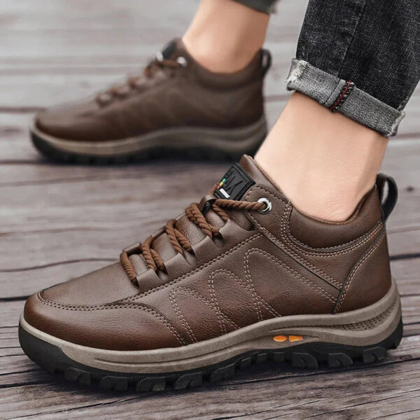 Tênis Masculino em Couro Genuino - Country Premium - Imagem 10